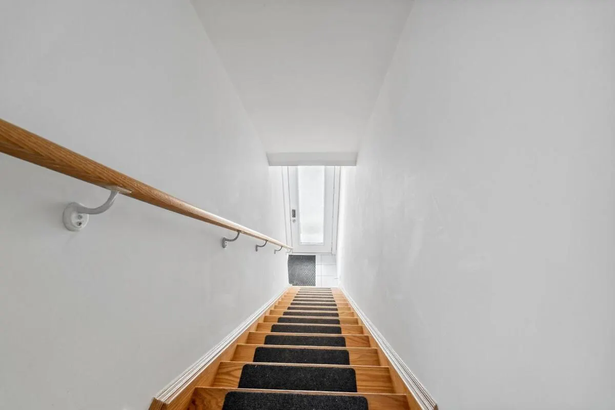 Stunning 2Br Toronto Retreat, Patio & Parking Canada