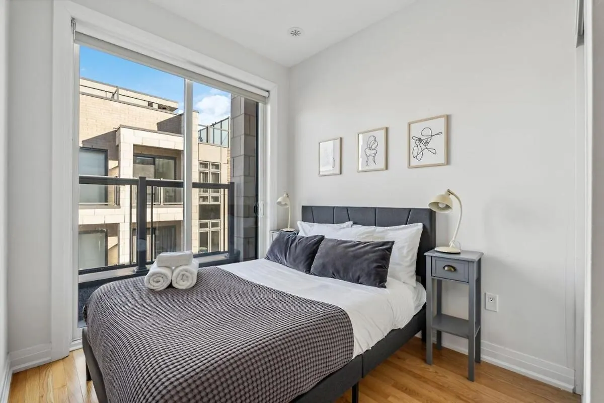 अपार्टमेंट Stunning 2Br Toronto Retreat, Patio & Parking